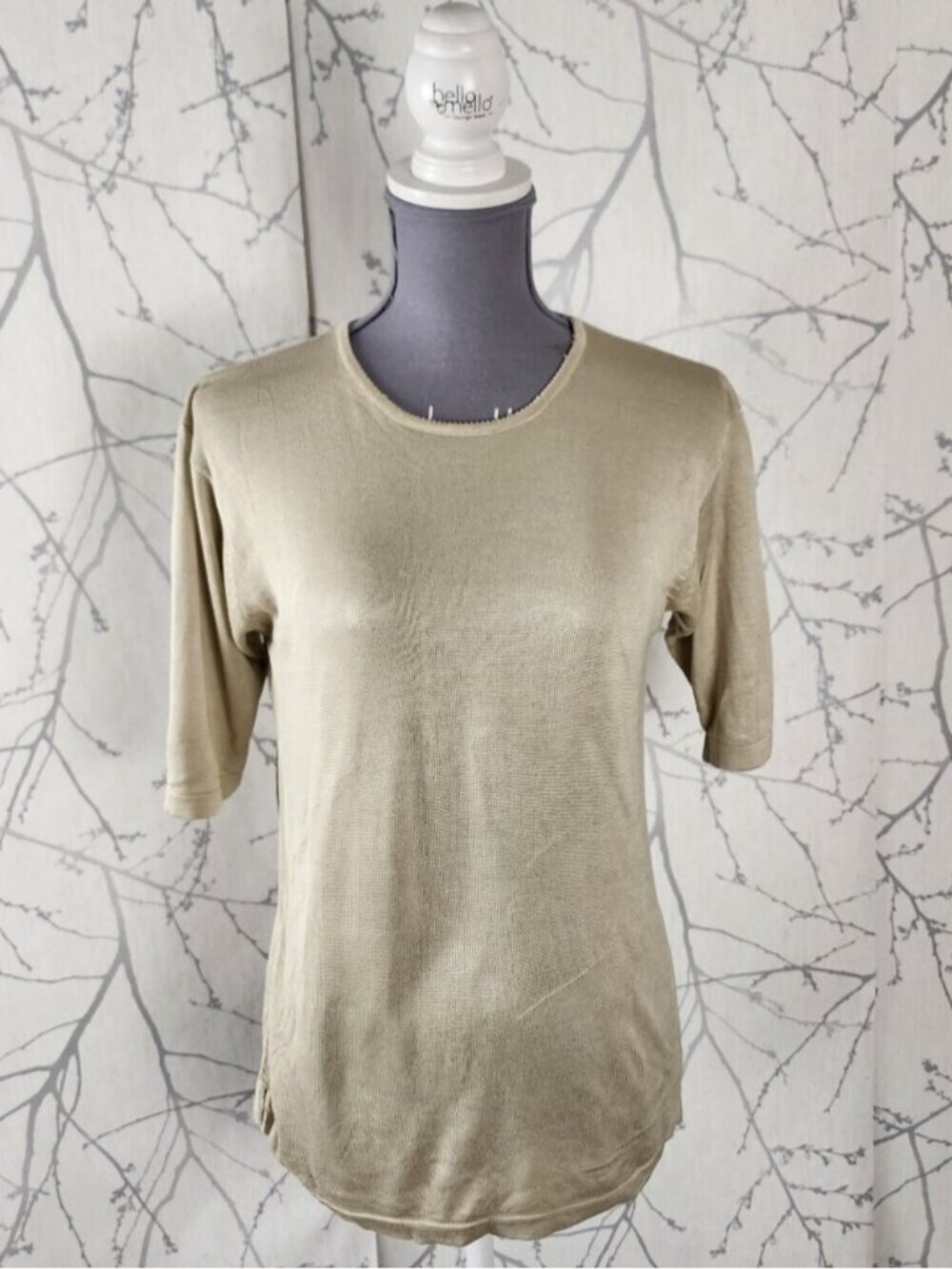 Holt Renfrew Beige 100% Silk Knit Crewneck Short Sleeve Top